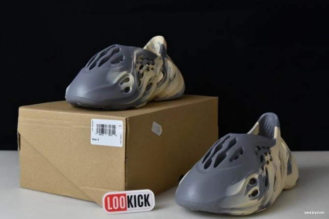 Moon RNNR Yeezy MXT Adidas GV7904 Foam Gray 0720